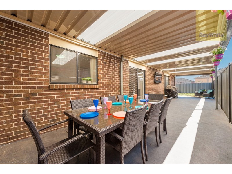 15 Millstream Pass, Craigieburn VIC 3064