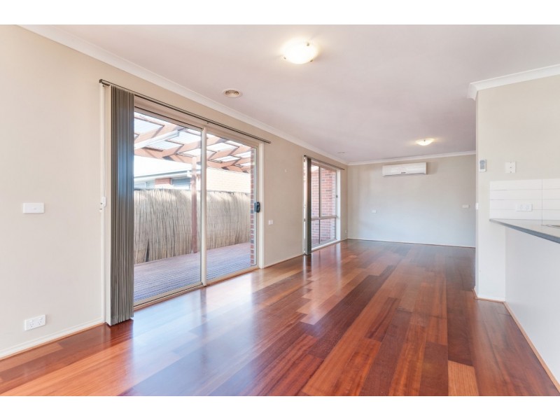 17 Millstream Pass, Craigieburn VIC 3064