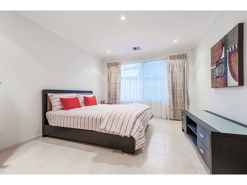 18 Threadneedle Street, Attwood VIC 3049