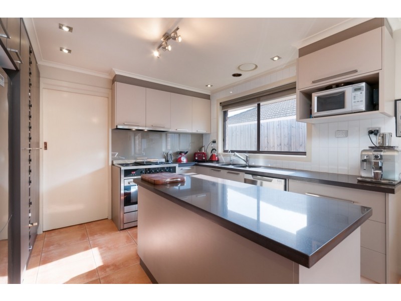 7 Kingston Heath Court, Craigieburn VIC 3064