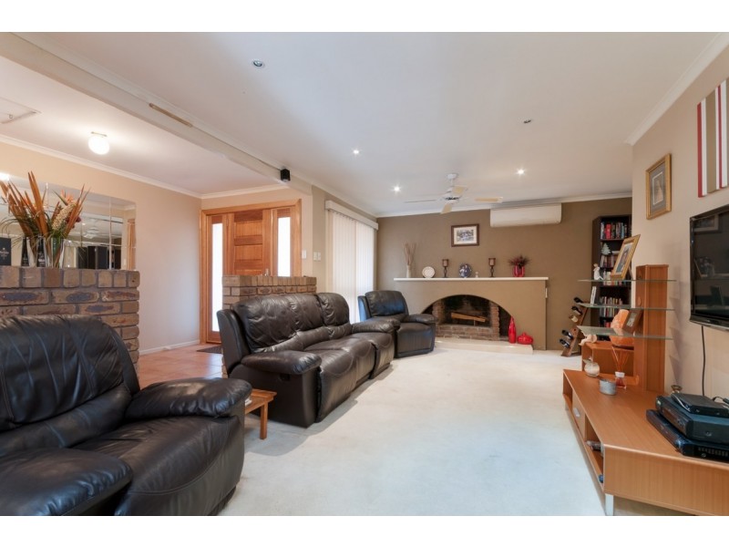 7 Kingston Heath Court, Craigieburn VIC 3064