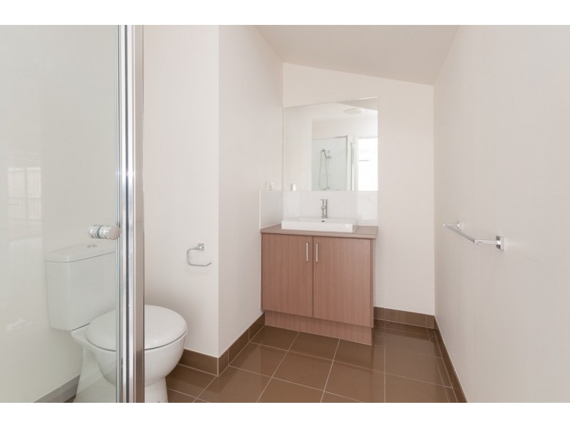 184 Grand Boulevard, Craigieburn VIC 3064