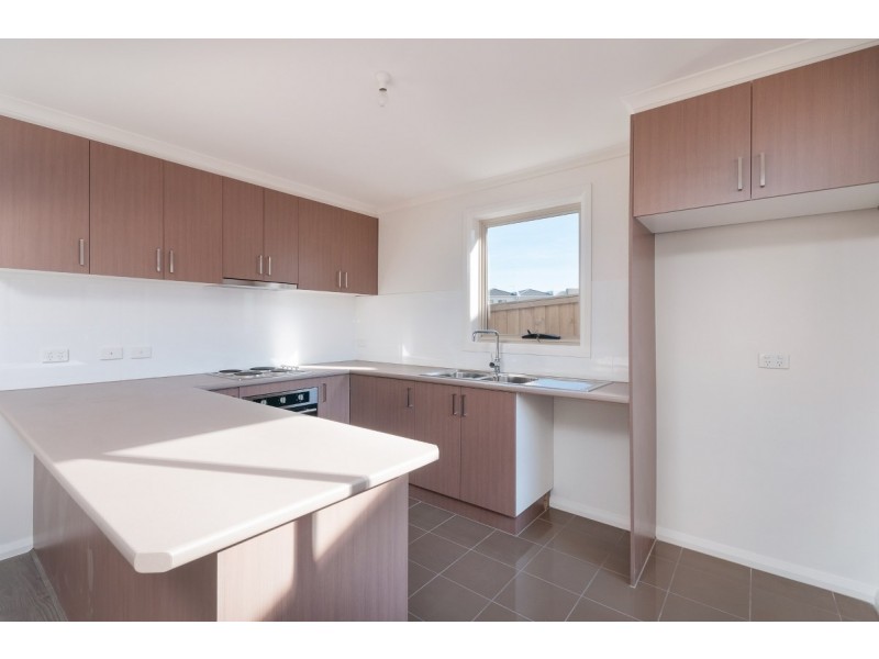 180 Grand Boulevard, Craigieburn VIC 3064