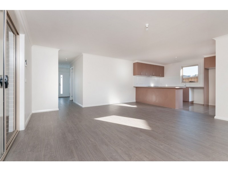 180 Grand Boulevard, Craigieburn VIC 3064