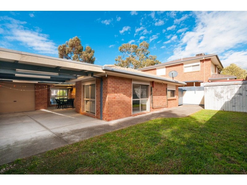 3 Almands Avenue, Roxburgh Park VIC 3064
