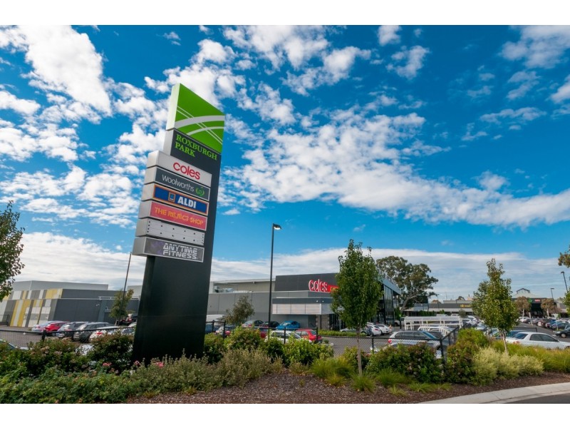 3 Almands Avenue, Roxburgh Park VIC 3064