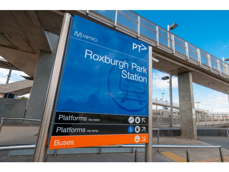 3 Almands Avenue, Roxburgh Park VIC 3064