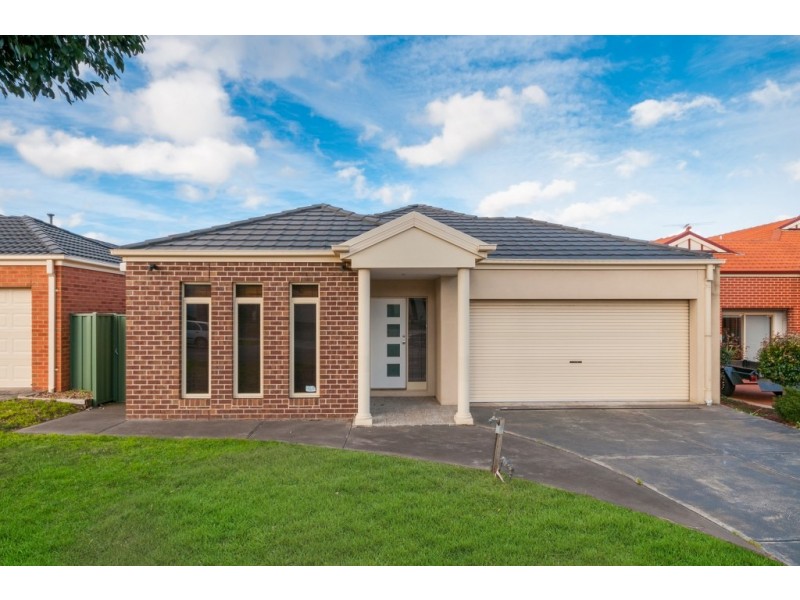 4 Studley Park Way, Craigieburn VIC 3064