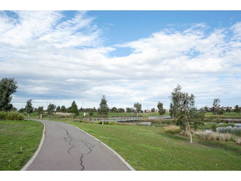 4 Studley Park Way, Craigieburn VIC 3064