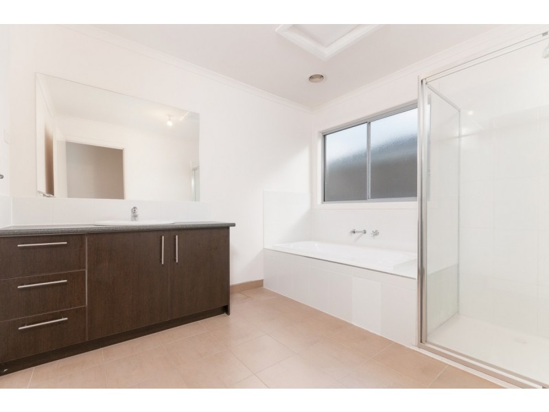1 Perisher Drive, Craigieburn VIC 3064