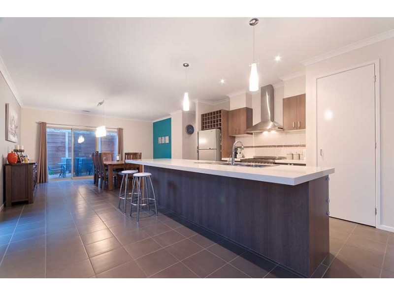 18 Silvan Terrace, Greenvale VIC 3059