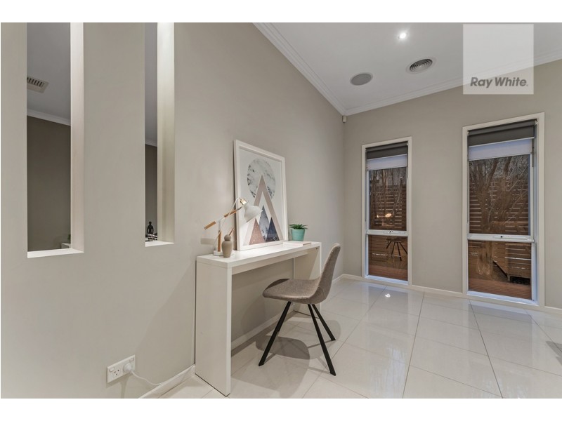 25 Hedges Street, Craigieburn VIC 3064
