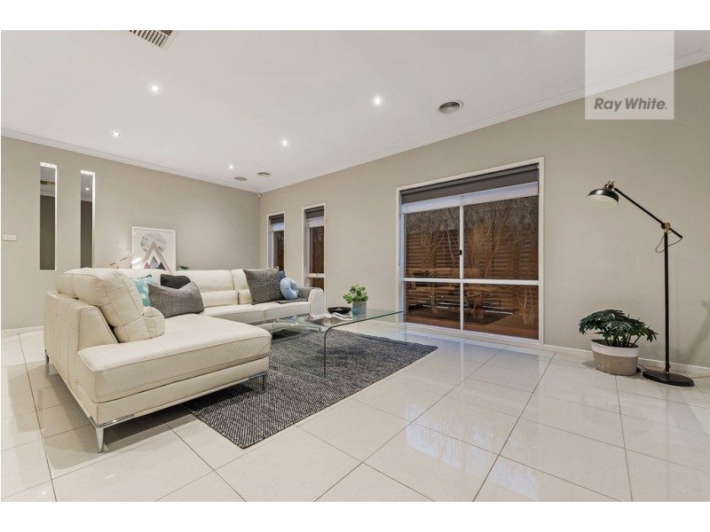 25 Hedges Street, Craigieburn VIC 3064