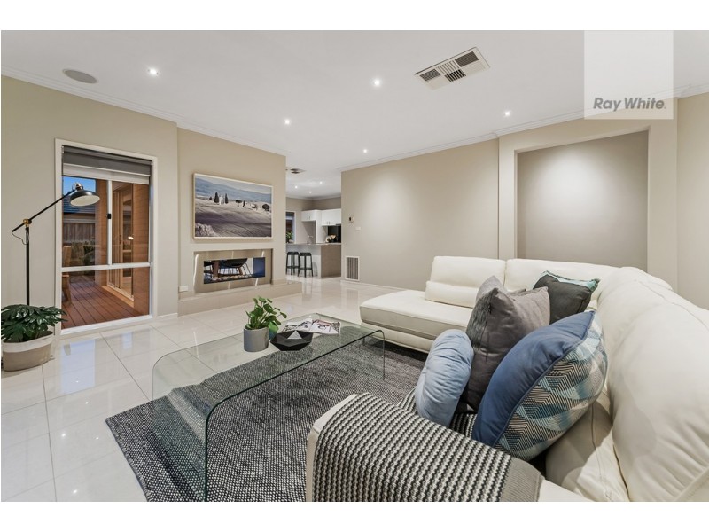 25 Hedges Street, Craigieburn VIC 3064
