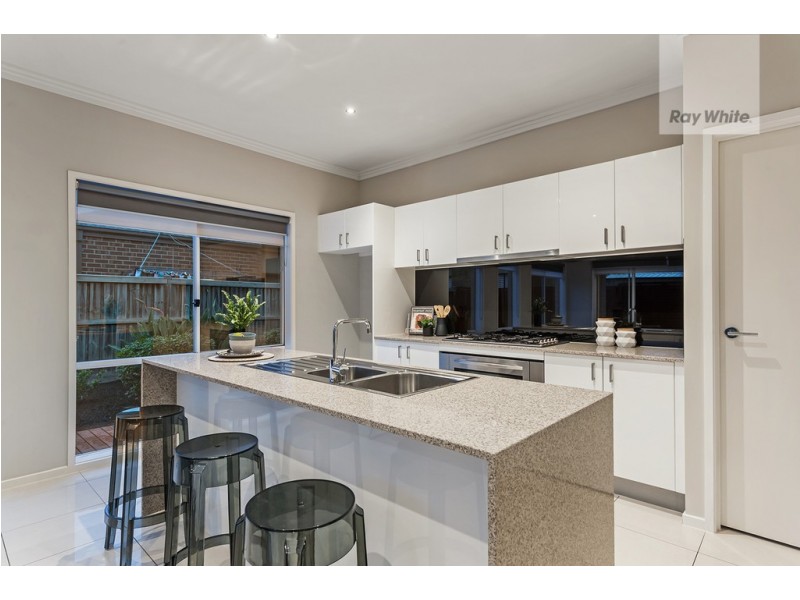 25 Hedges Street, Craigieburn VIC 3064