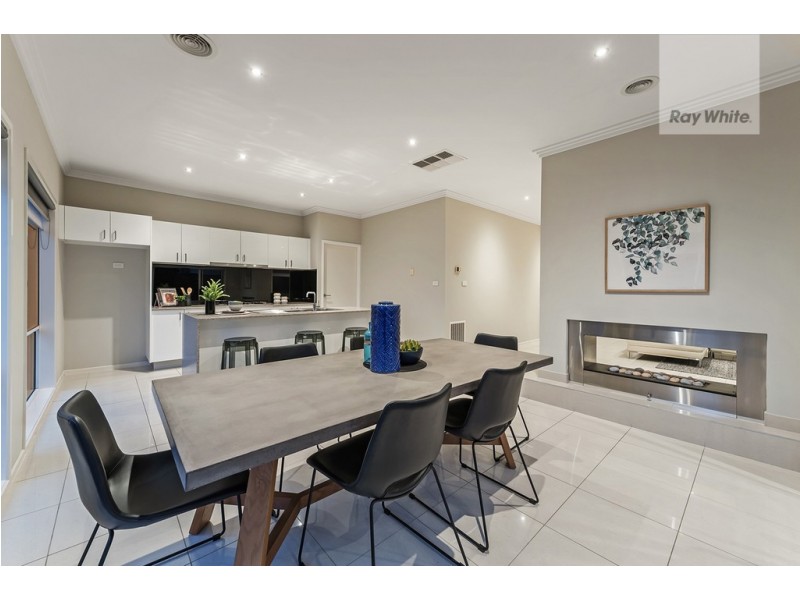 25 Hedges Street, Craigieburn VIC 3064
