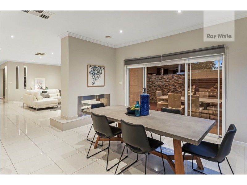 25 Hedges Street, Craigieburn VIC 3064