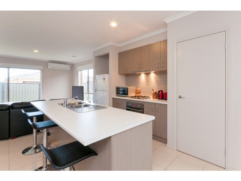 50 Thoresby Circuit, Craigieburn VIC 3064
