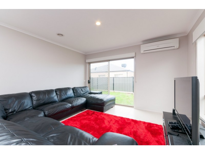 50 Thoresby Circuit, Craigieburn VIC 3064