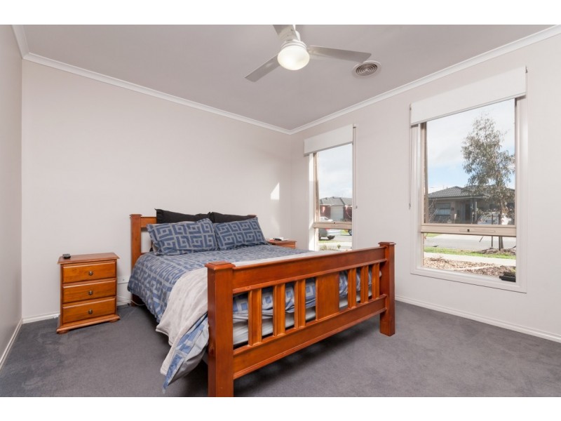 50 Thoresby Circuit, Craigieburn VIC 3064