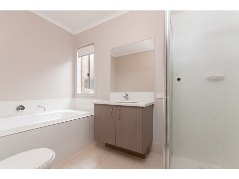 50 Thoresby Circuit, Craigieburn VIC 3064