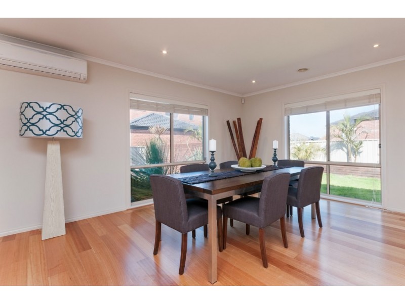 1 White Cedar Place, Craigieburn VIC 3064