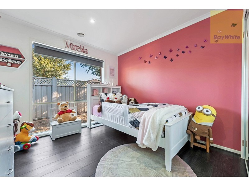 52 Woodlea Crescent, Craigieburn VIC 3064