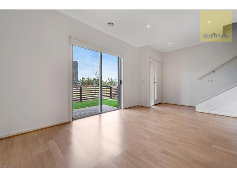 11/8 Moresby Court, Craigieburn VIC 3064