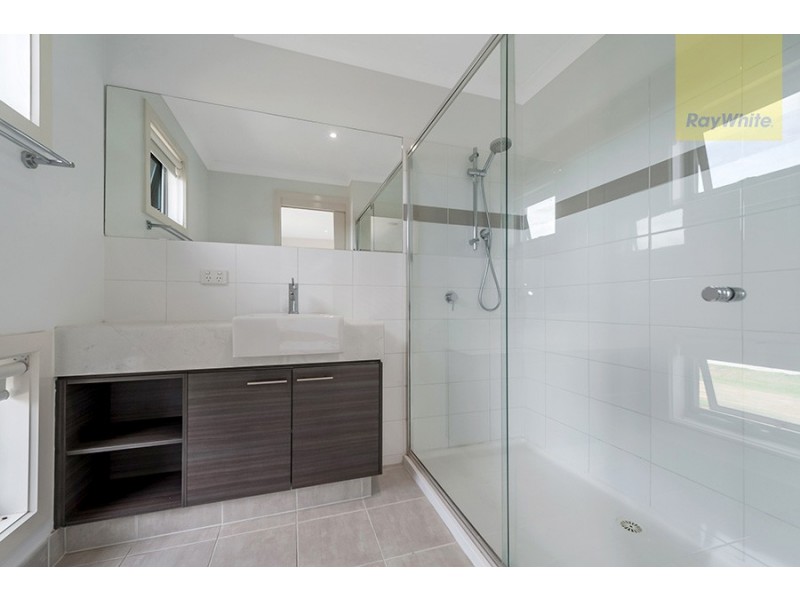 11/8 Moresby Court, Craigieburn VIC 3064