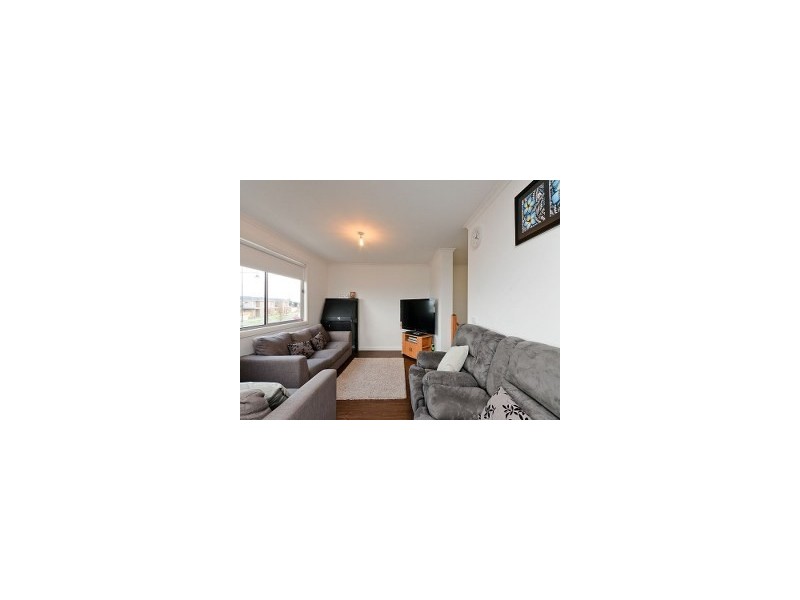182A Grand Blv, Craigieburn VIC 3064