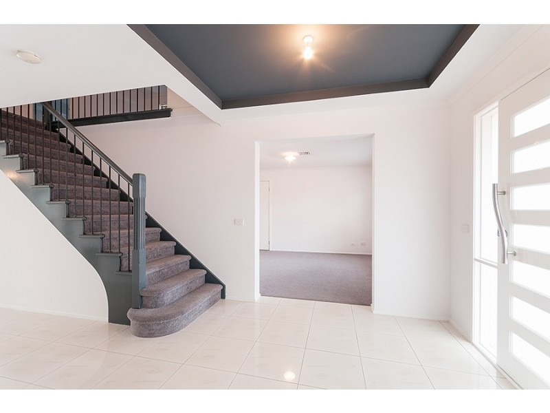 27 Grange Rise, Craigieburn VIC 3064