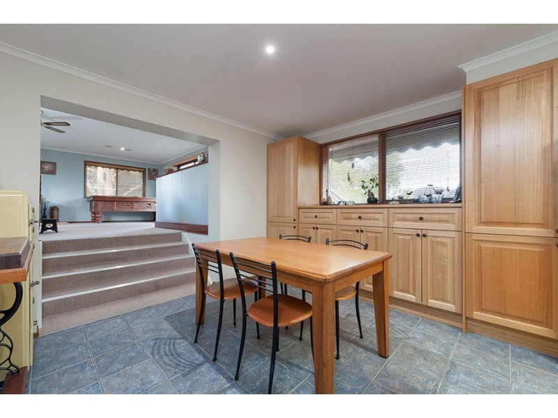 4 Penryn Place, Craigieburn VIC 3064