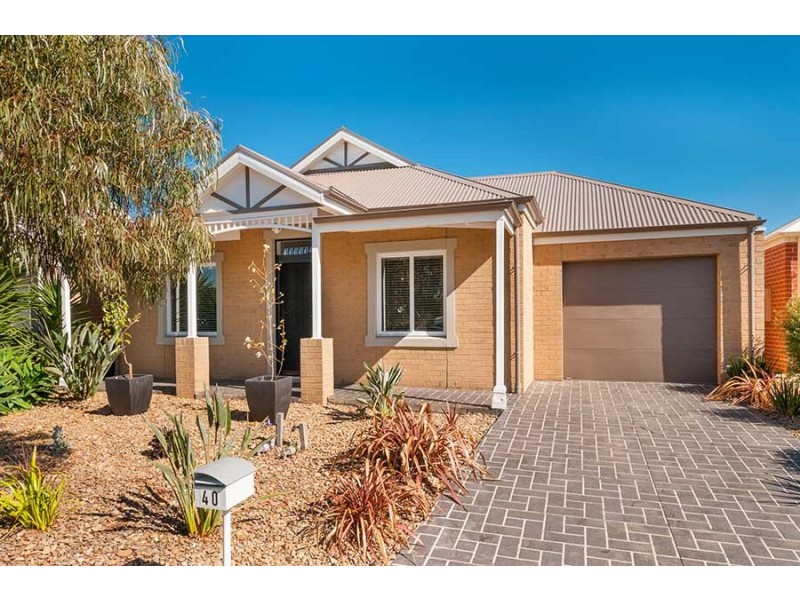 40 Ebony Circuit, Craigieburn VIC 3064