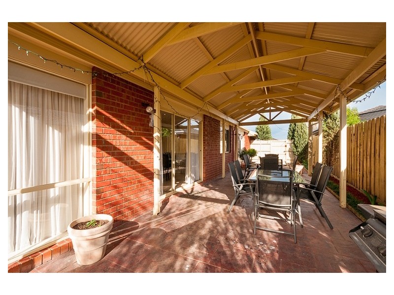 34 Rhine Drive, Roxburgh Park VIC 3064