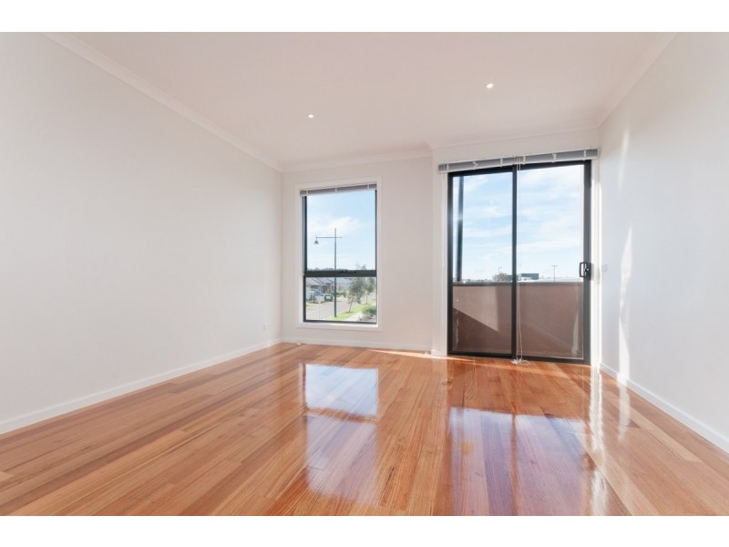 31 Huntington Drive, Craigieburn VIC 3064