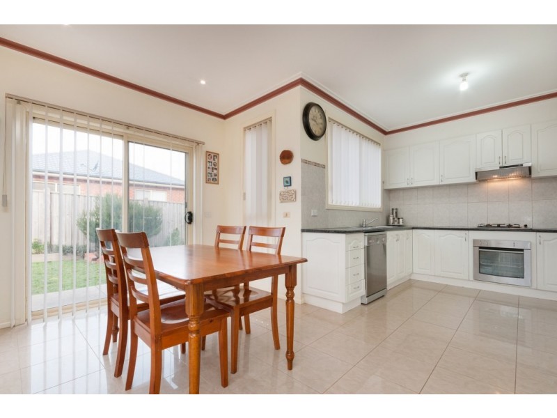 10 Osprey Place, Craigieburn VIC 3064