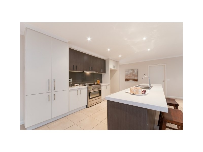 60 Bridgehaven Drive, Craigieburn VIC 3064
