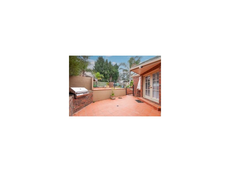 3 Preston Avenue, Roxburgh Park VIC 3064