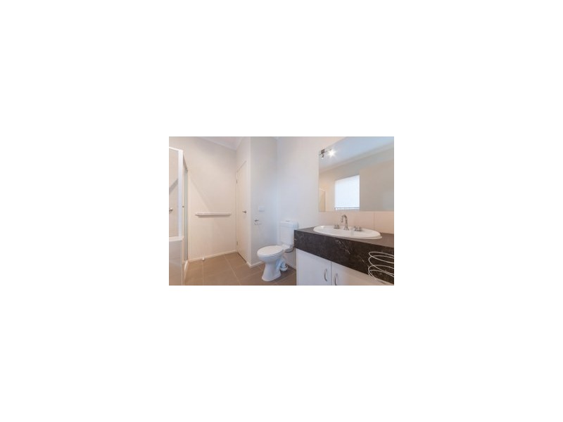 10 Middlesborough Drive, Craigieburn VIC 3064