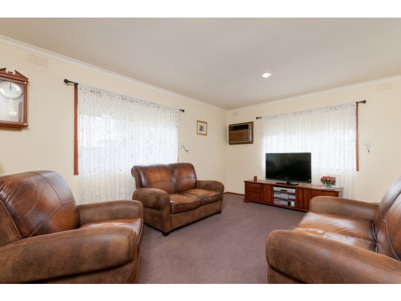 1 Canadian Court, Meadow Heights VIC 3048