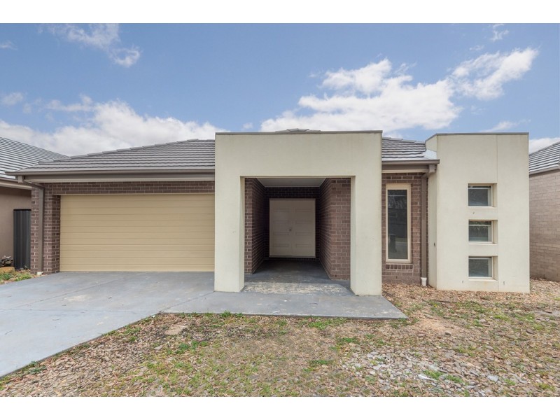 26 Grove Road, Craigieburn VIC 3064