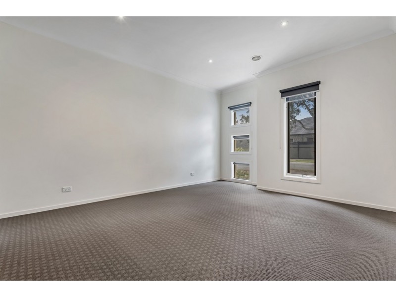 26 Grove Road, Craigieburn VIC 3064
