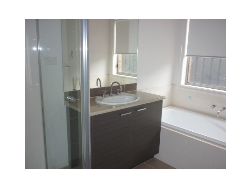 46 Kinglake Crescent, Craigieburn VIC 3064