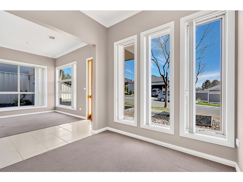 23 Moonah Place, Craigieburn VIC 3064