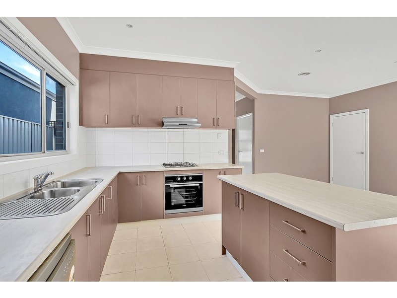 23 Moonah Place, Craigieburn VIC 3064