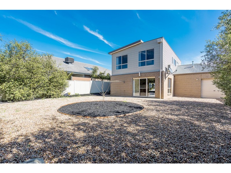 23 Moonah Place, Craigieburn VIC 3064
