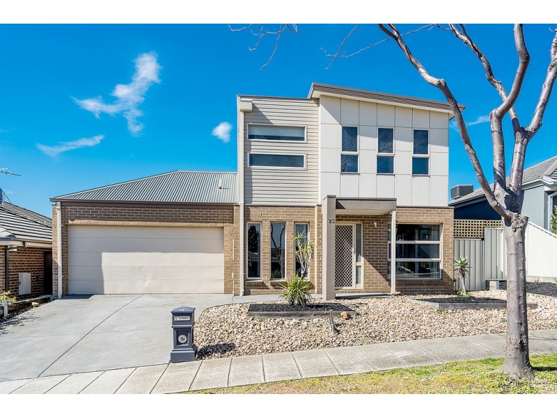 23 Moonah Place, Craigieburn VIC 3064