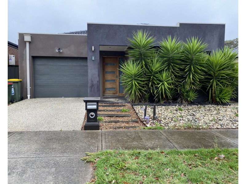 4 Clapham Way, Craigieburn VIC 3064
