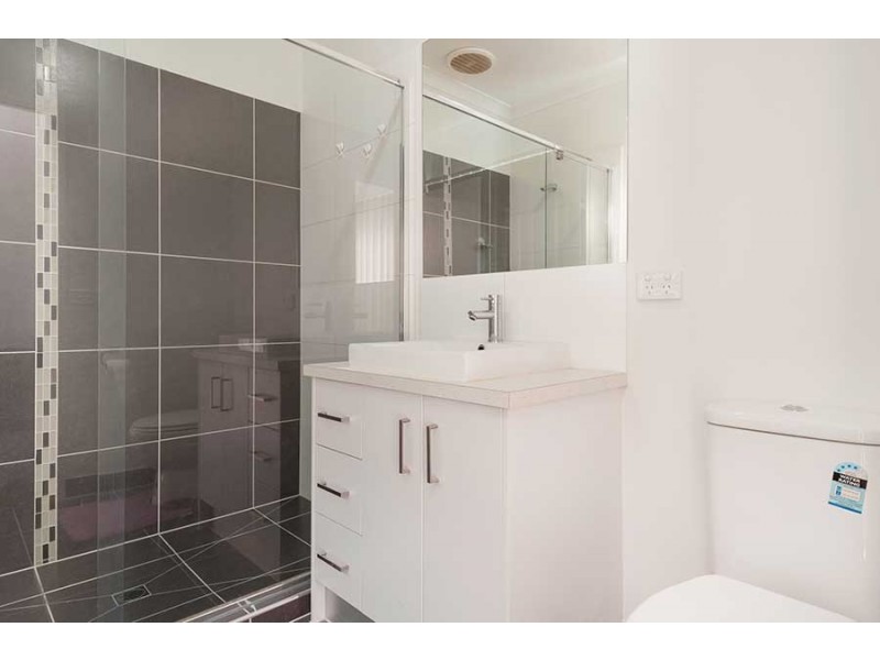 9/4 Delany Lane, Craigieburn VIC 3064