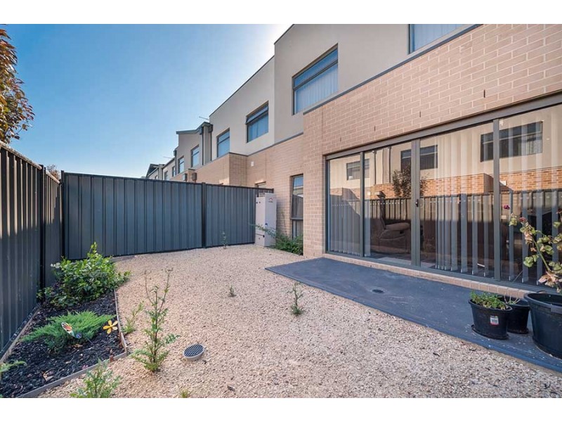 9/4 Delany Lane, Craigieburn VIC 3064